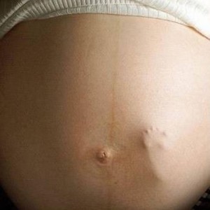 Шевеления плода во время беременности